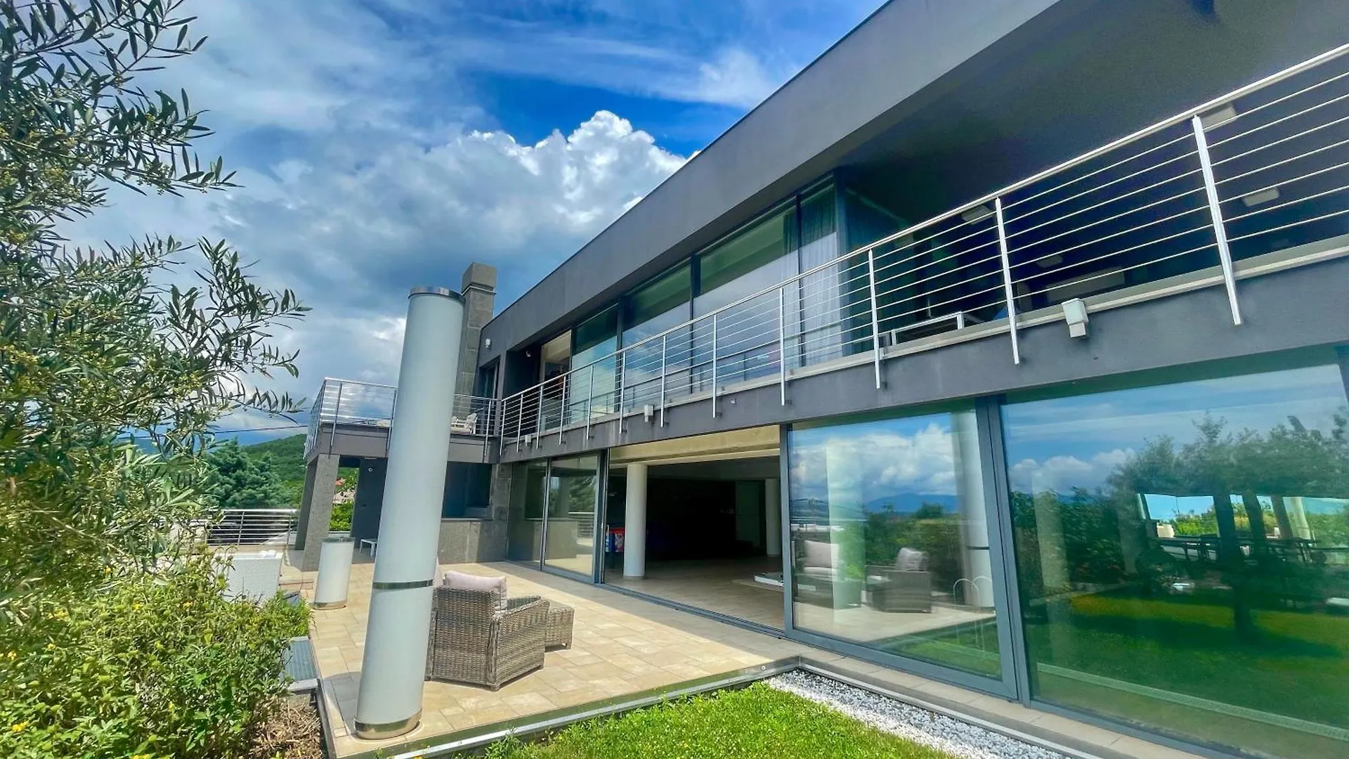 Wellness Villa Biocrystal With Heated Indoor Pool, Private Spa, Tennis Court And Fitness Hreljin