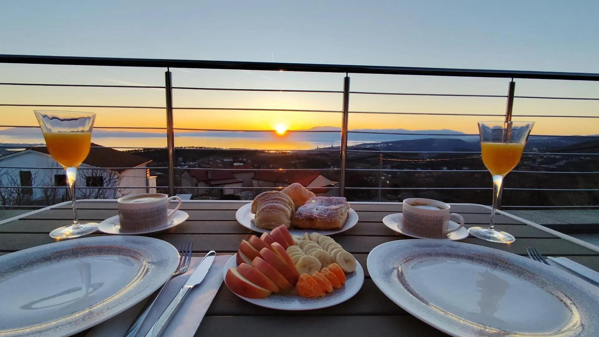 Wellness Villa Biocrystal With Heated Indoor Pool, Private Spa, Tennis Court And Fitness Hreljin
