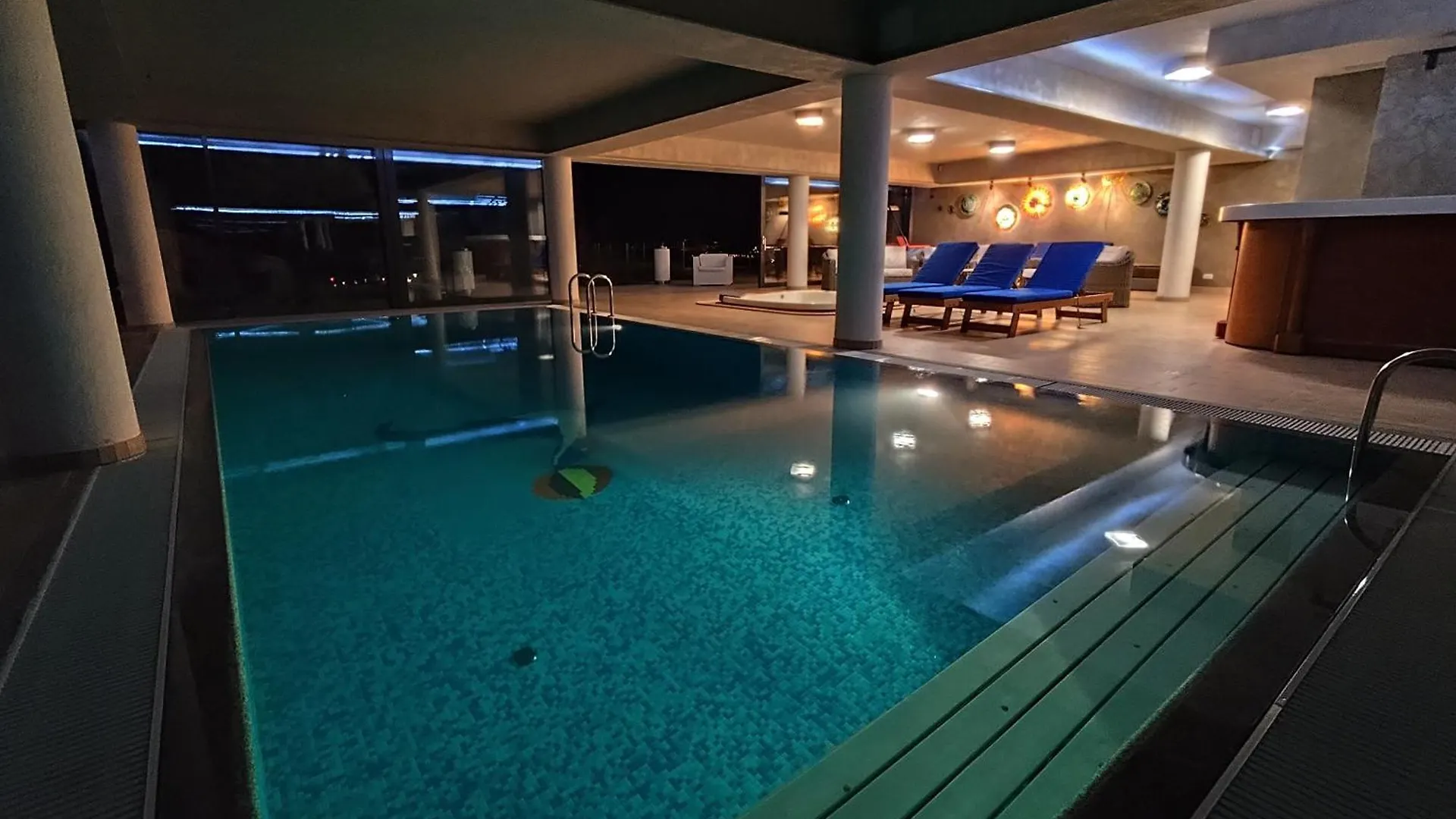 Wellness Villa Biocrystal With Heated Indoor Pool, Private Spa, Tennis Court And Fitness Hreljin